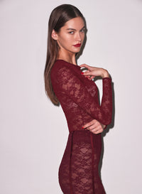le stretch lace bodysuit & skirt in auburn