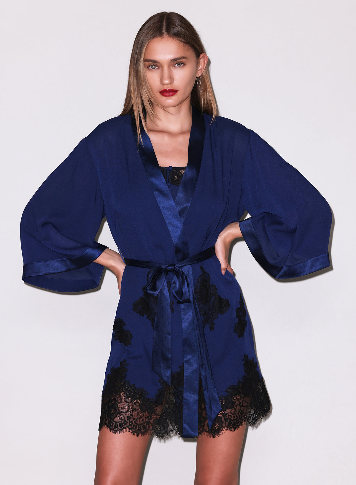 Juliet Lace Robe-Midnight Navy-Fleur du Mal