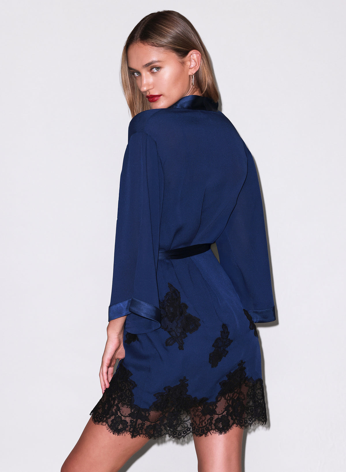 Juliet Lace Robe