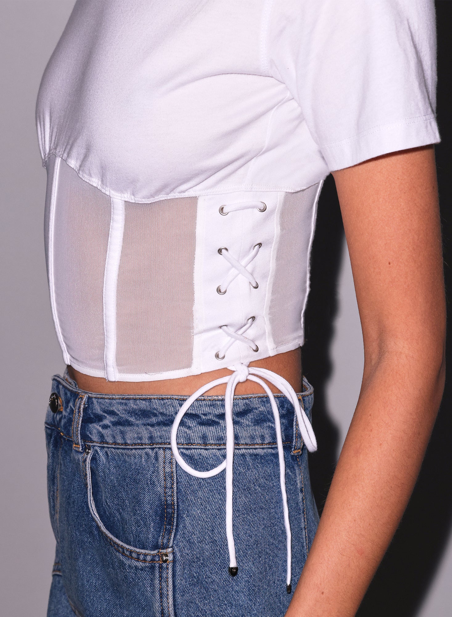 Cropped T-Shirt in ivory with mesh corset 