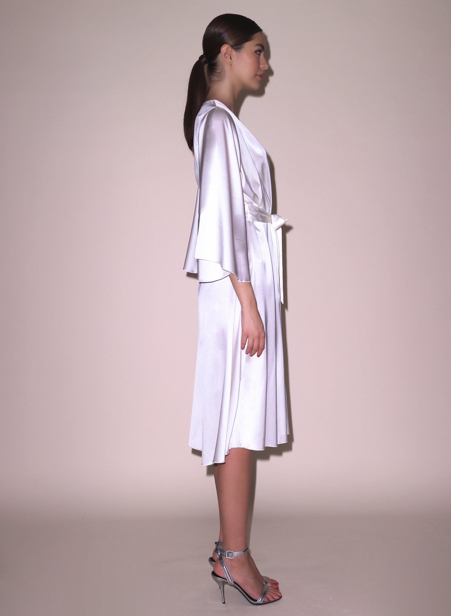 Midi Angel Sleeve Robe