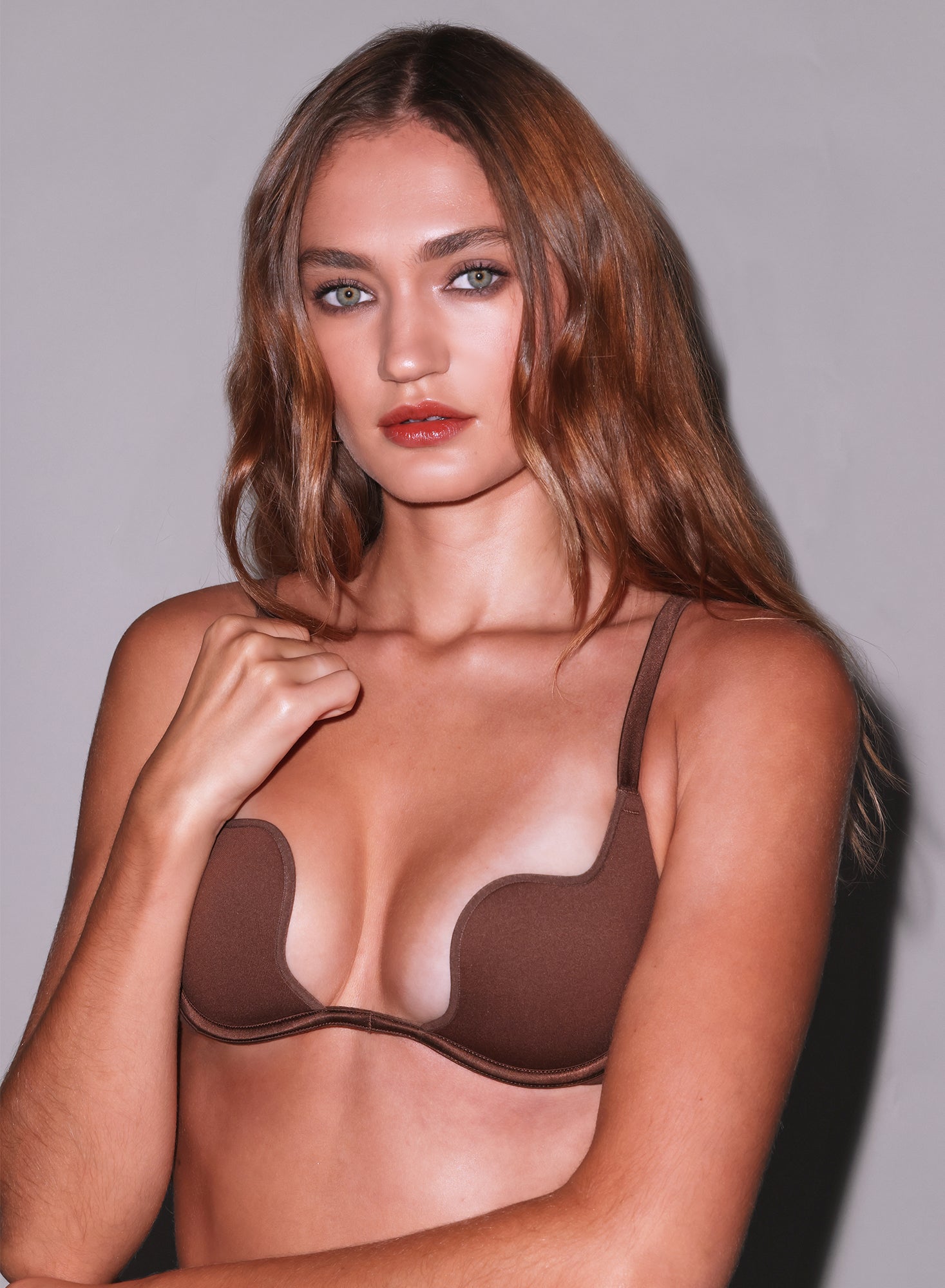 U-Plunge Bra in brown