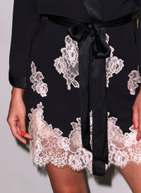 Juliet Lace robe in Black