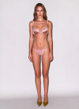 Seamless Luxe Balconette Bra & V-String in tan