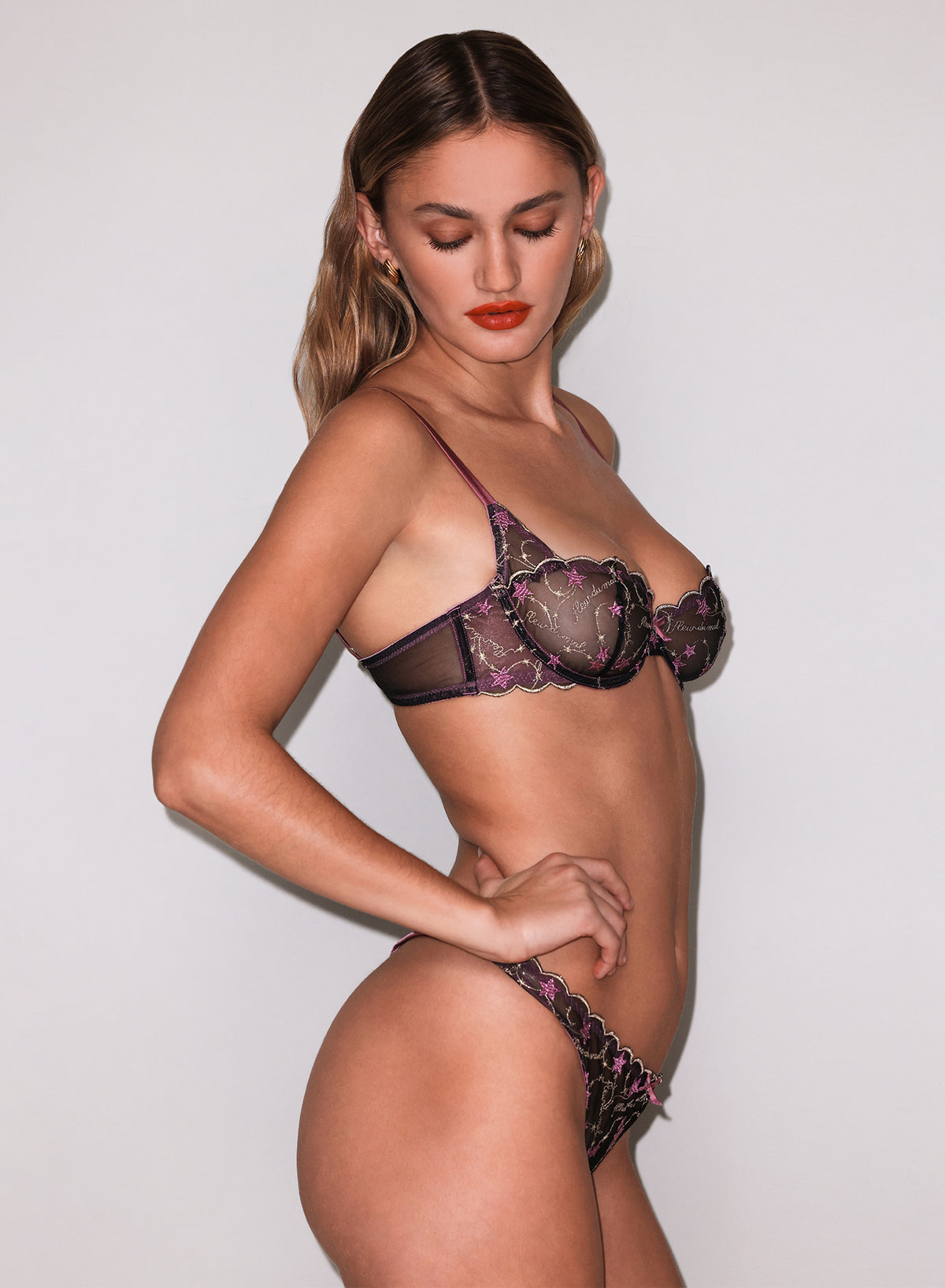 Étoile Embroidery Thong-pink truffle-fleur du mal