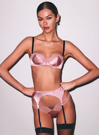 Top Stitch Lingerie in pink