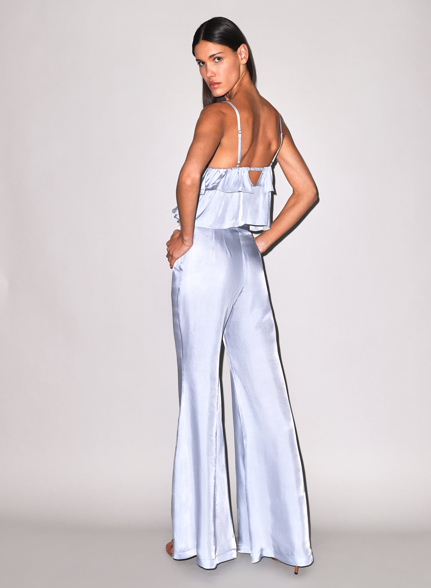 Luxe Twill Ruffle Cami-light blue-Fleur du mal
