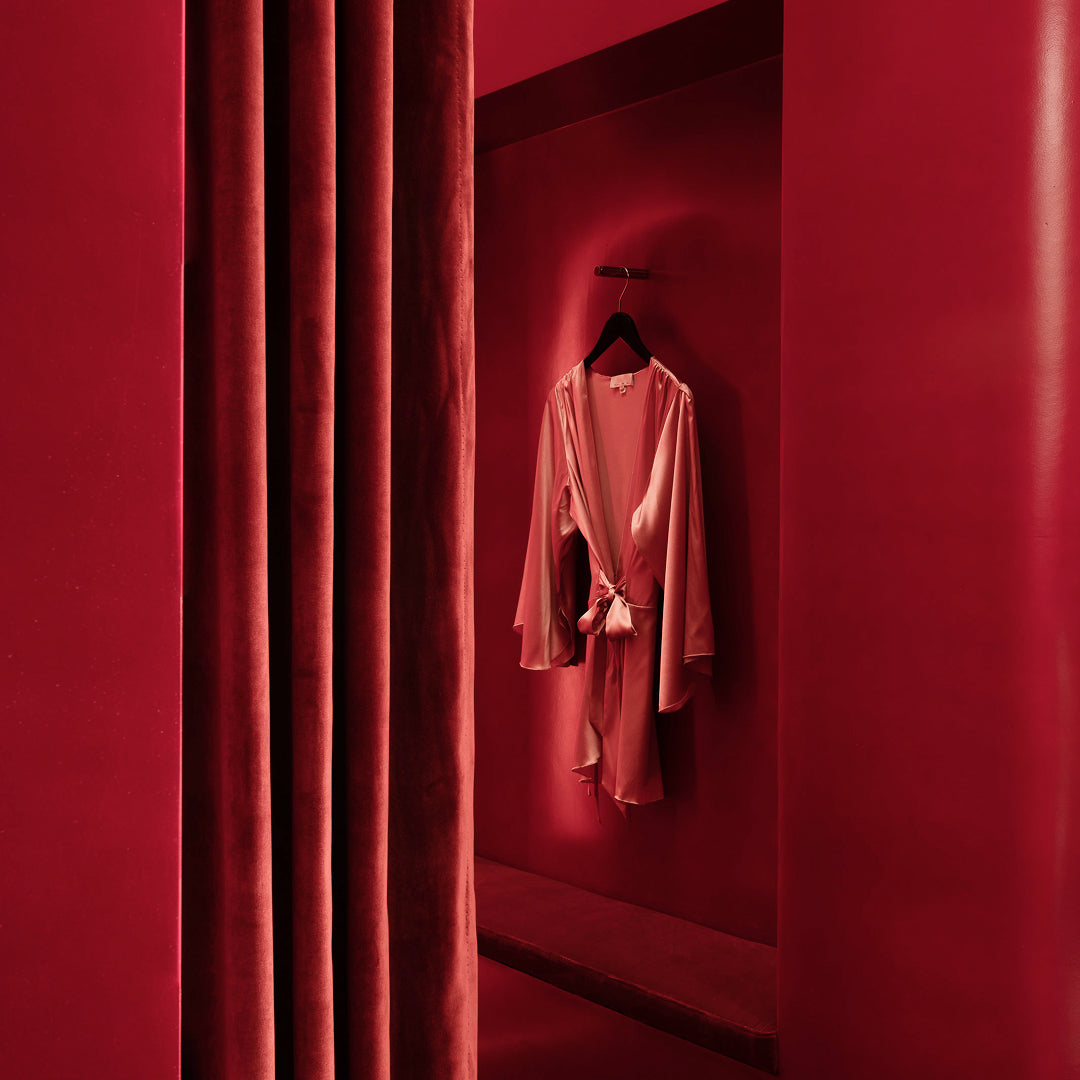 Los Angeles- Fleur du Mal-Store-fitting room