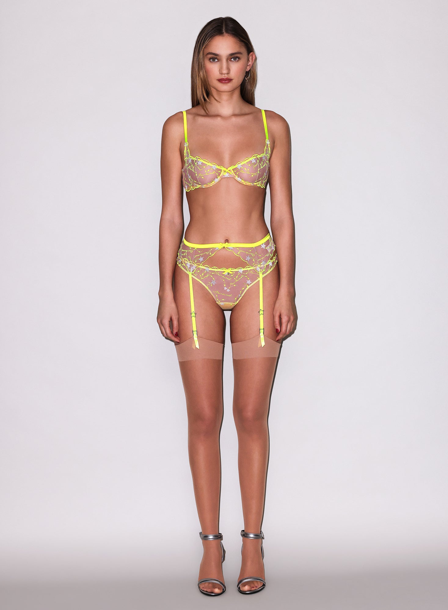 Étoile Embroidery Thong-fleur du mal