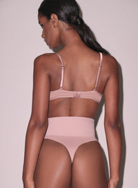 Le Stretch Micro Shaping Thong