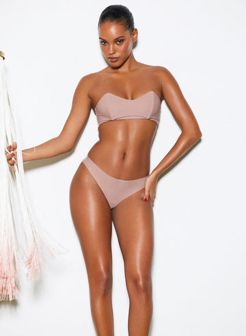 Tan - Charlotte Lace Seamless Thong | Fleur du Mal